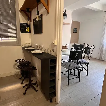 T2 4 Couchages Toulon